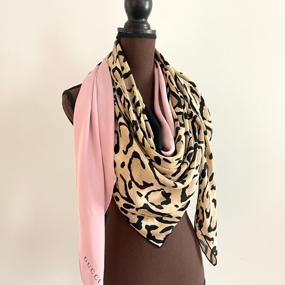 New Gucci Oversize Shawl Animal Print Pink Silk Wrap Scarf - Picture 11 of 16